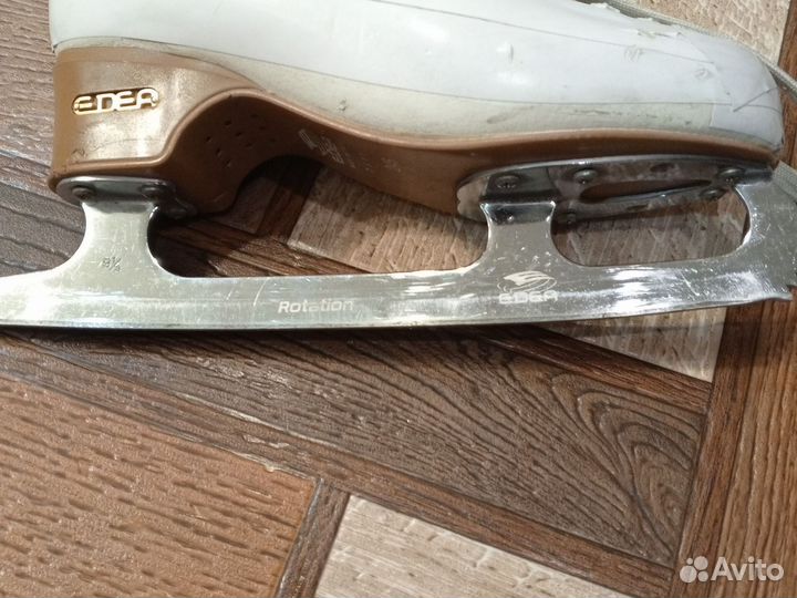 Фигурные коньки edea 245