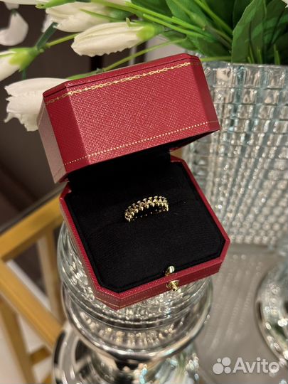 Кольцо messika