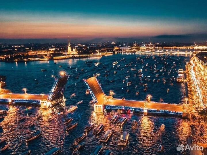 Аренда катера. Реки и каналы. Развод мостов