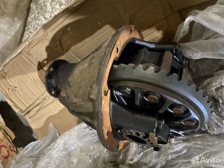 Продам задний редуктор