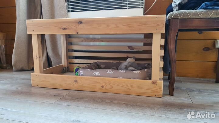 Будка, лежанка для собаки