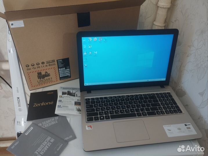 Ноутбук asus R540B