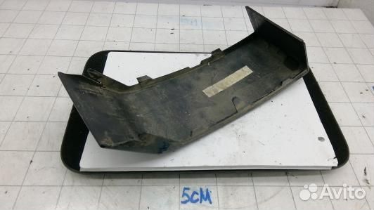 Ус под фонарь левый volvo XC90 1 (92U07YL01)