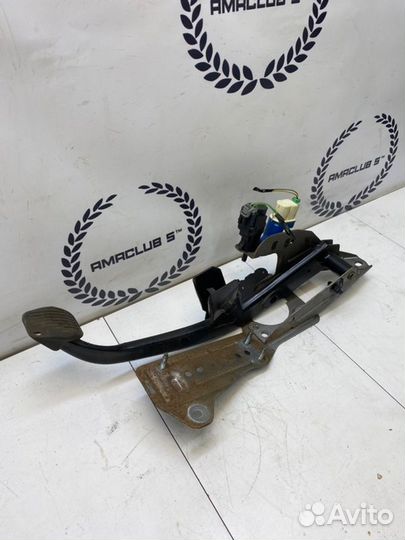 Педаль тормоза Ford Focus 2 купе 2.0 aoda 2006