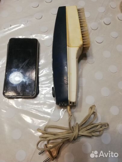 Щётка-пылесос для одежды