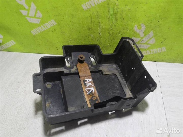Крепление АКБ (корпус/подставка) Форд Фокус 1