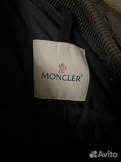 Пуховик женский зимний Moncler