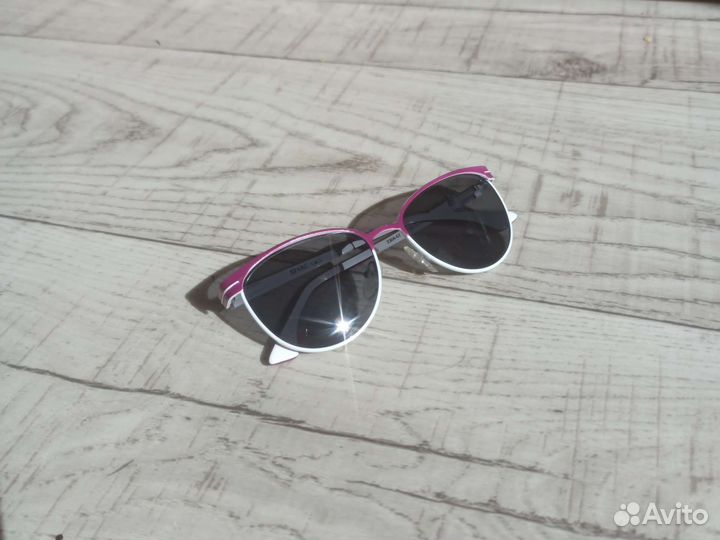 Солнцезащитные очки