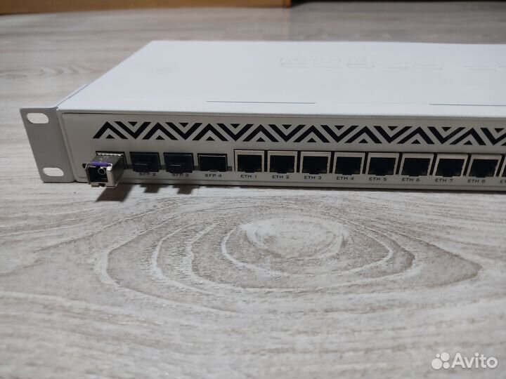 Маршрутизатор Mikrotik CCR1036-12G-4S