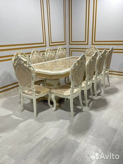 Столы и стулья