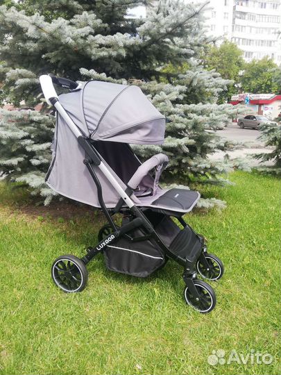 Новая прогулочная коляска Luxmom V3(серый цвет)