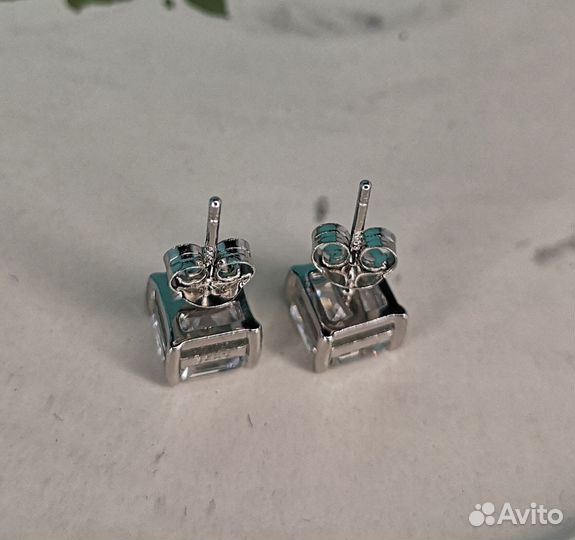 Серьги с бриллиантами муассанитами ашер 2 ct