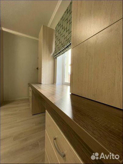 Рабочая зона у окна под ключ