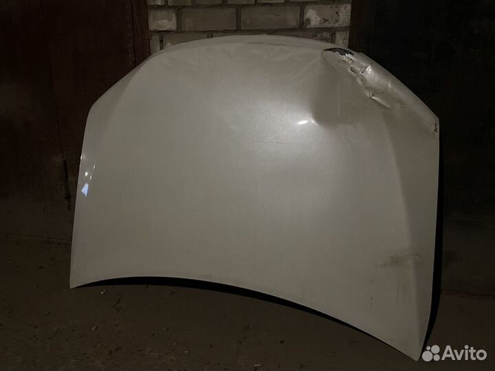 Капот на toyota camry 50