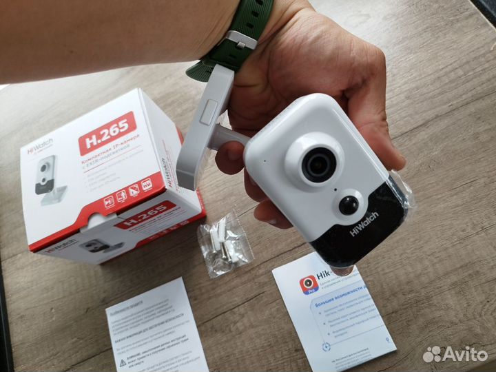 Камера с микрофоном и датчиком движения