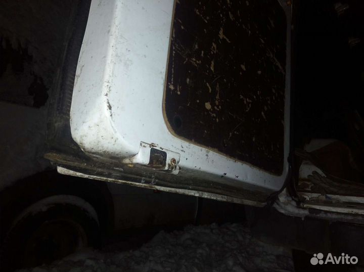Двери задние Форд Транзит низкие 2000-2014