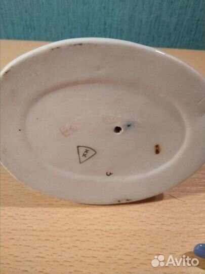 Фарфоровая статуэтка Песнопение