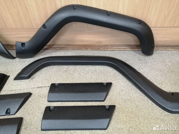 Молдинги УАЗ 469 УАЗ Хантер широкие (10 деталей)