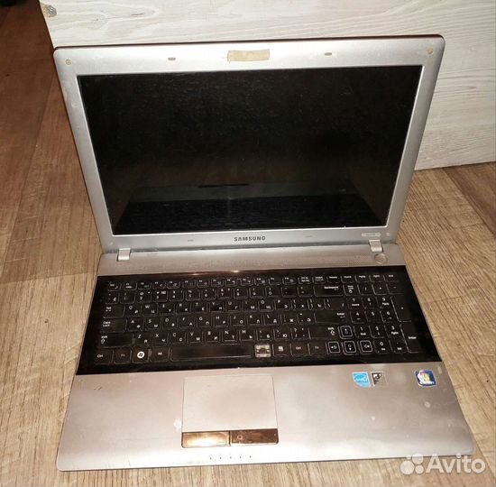 Ноутбук Samsung RV515