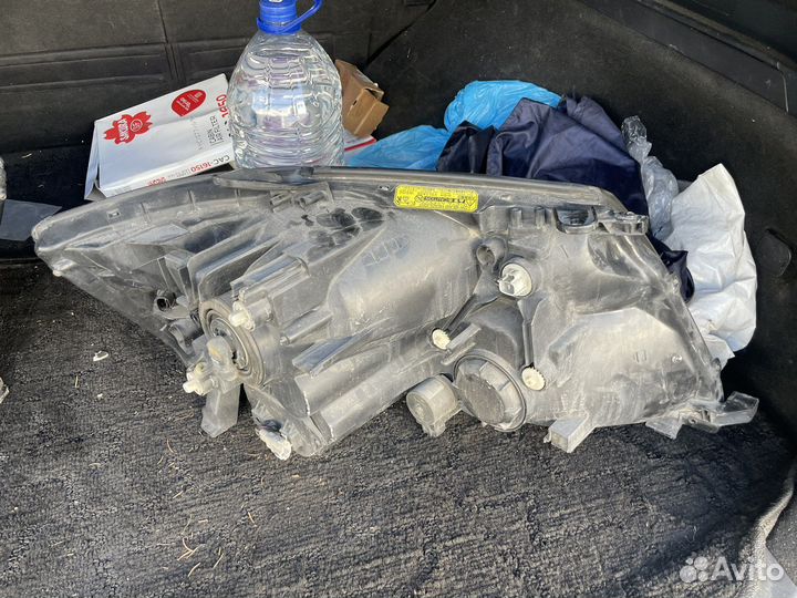 Фары Toyota Alphard MNH10 ксенон