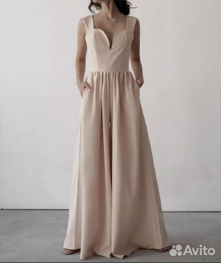 Комбинезон вечерний 44