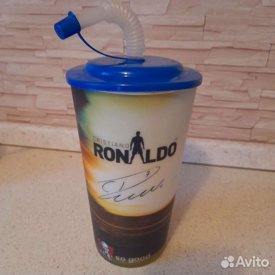 Стакан с трубочкой