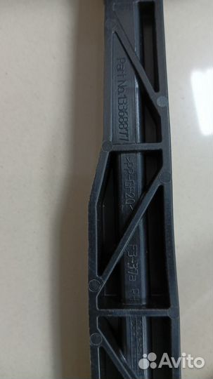 Кронштейн бампера Opel Astra-J перед. правый (GM)