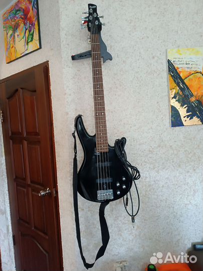 Бас гитара 5 струн ibanez