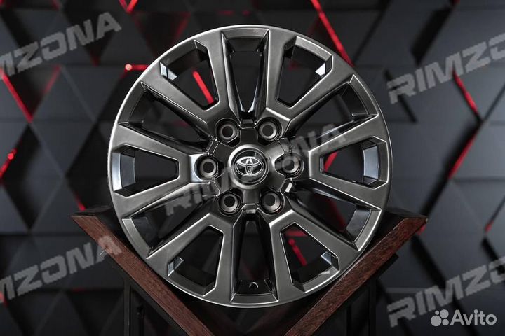 Литой диск в стиле Toyota R18 6x139.7