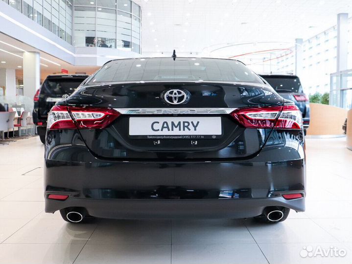 Toyota Camry 2.5 AT, 2024