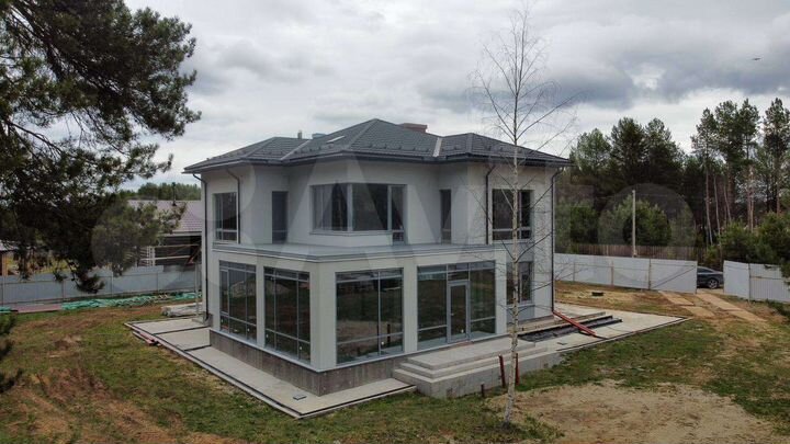 Дом 257 м² на участке 22 сот.