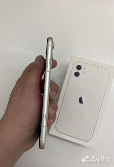 iPhone 11, 64 ГБ