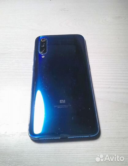 Xiaomi Mi 9, 8/256 ГБ