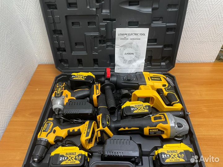 Набор инструментов 4в1 аккумуляторный dewalt