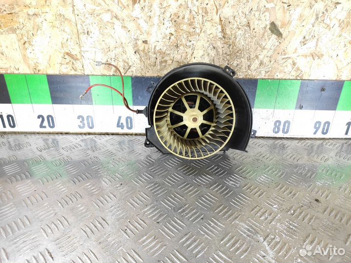 Моторчик отопителя Opel Omega B