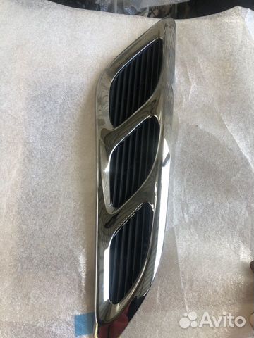 Infinitiе QX56/QX80 накладка крыла правая