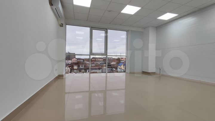 Видовой офис на 3-м этаже с витражами, 51 м2
