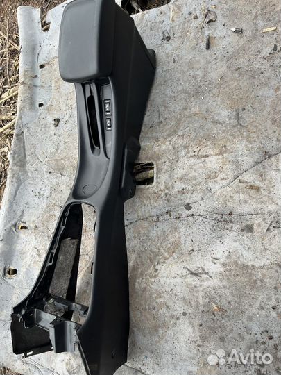 Тонель подлокотник Ниссан Альмера N16