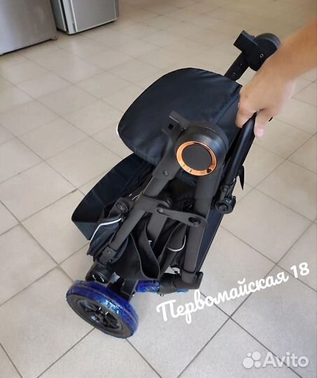 Коляски Новые Siesta, надувные колёса