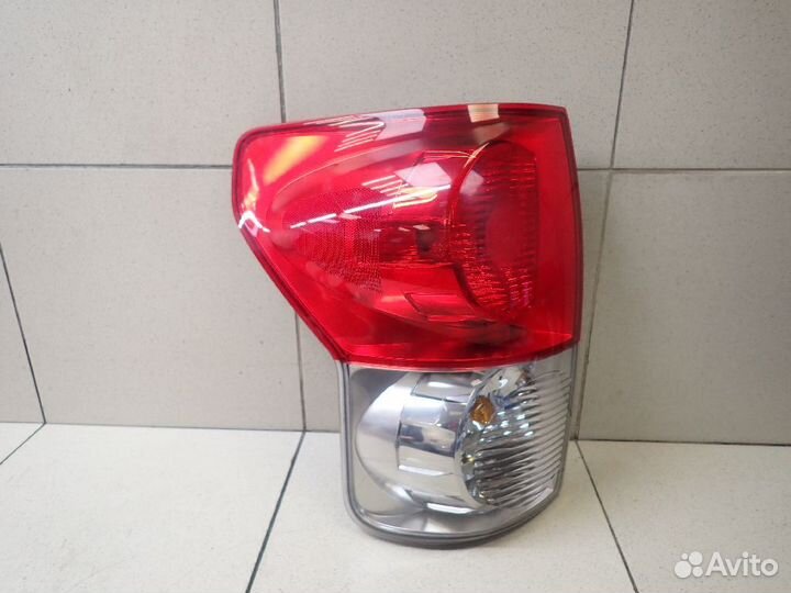 Фонарь задний левый Toyota Tundra 2 2007-2013