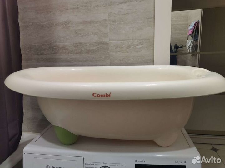 Ванночка для купания с горкой