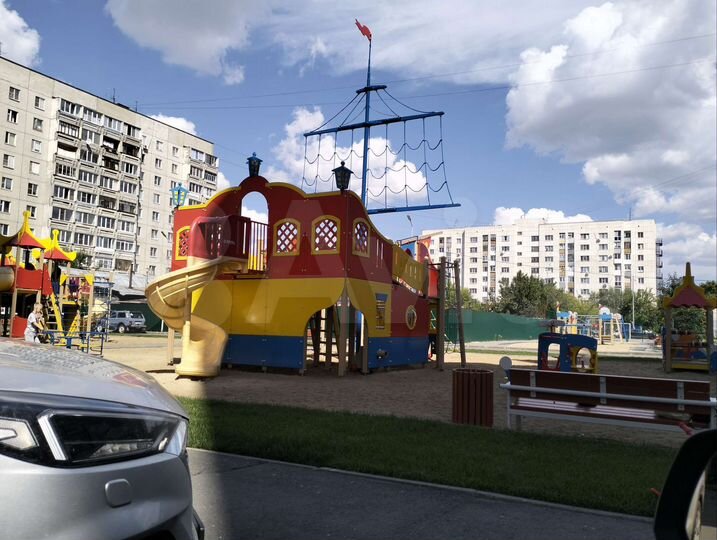 2-к. квартира, 74 м², 9/17 эт.