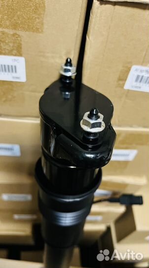 Задний амортизатор Chevrolet Tahoe