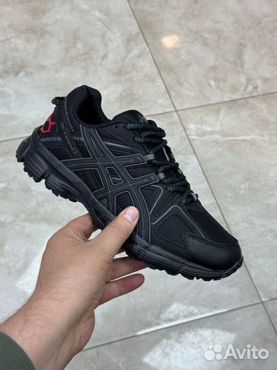 Кроссовки asics