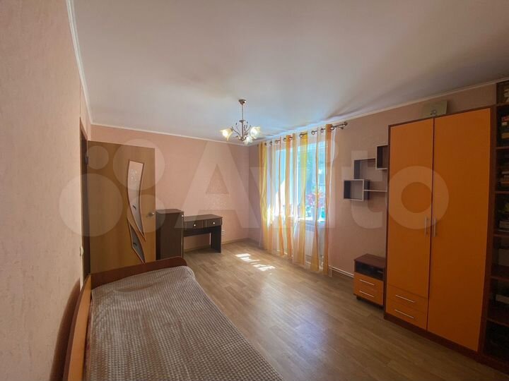 2-к. квартира, 63,7 м², 2/5 эт.