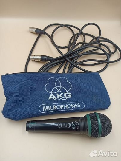 Микрофон AKG