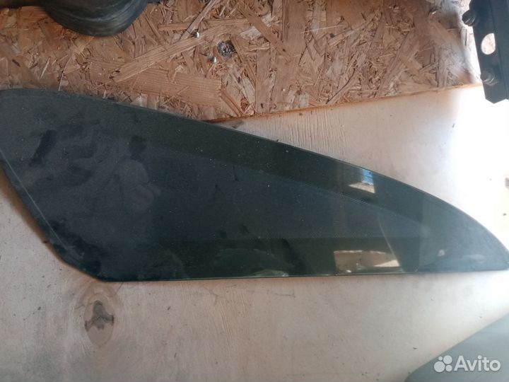 Стекла на приору