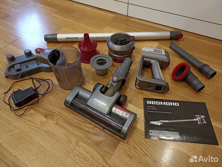 Беспроводной пылесос Redmond RV-UR356