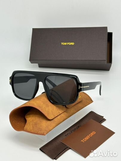 Солнцезащитные очки tom ford