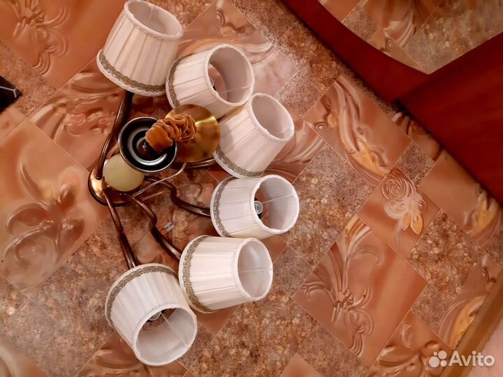 Люстра потолочная новая